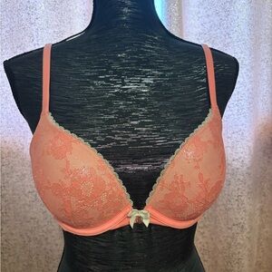 Victoria's Secret BBV Lace Bra